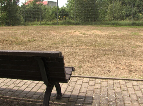 Dotacja ministerialna na budowę szkolnych boisk - grafika