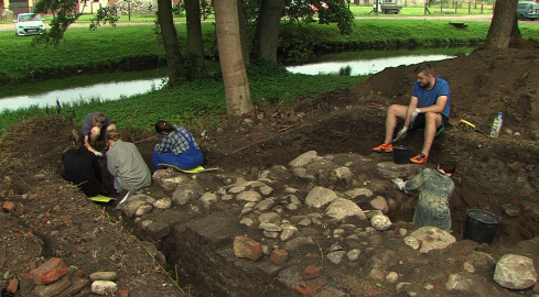 Owocne wykopaliska w Mirosławcu - grafika
