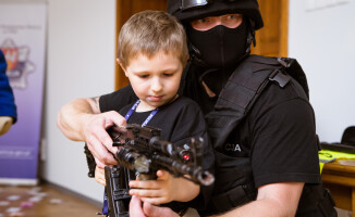 Policjanci spełnili marzenie 6-letniego Adasia
