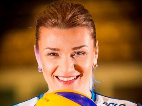 Legenda żeńskiej siatkówki w Wałczu - grafika