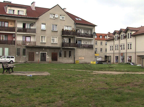 Plac zabaw czy parking? - grafika