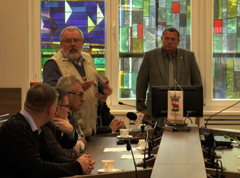 Tajne spotkanie w ratuszu? - grafika