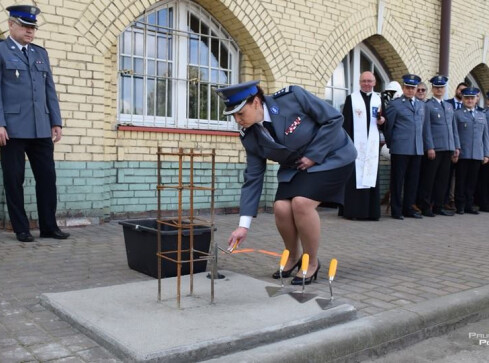 Ruszyła budowa bursy dla policjantów w Pile - grafika