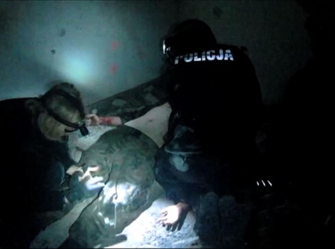 Mundurowi ćwiczyli na polu walki - grafika