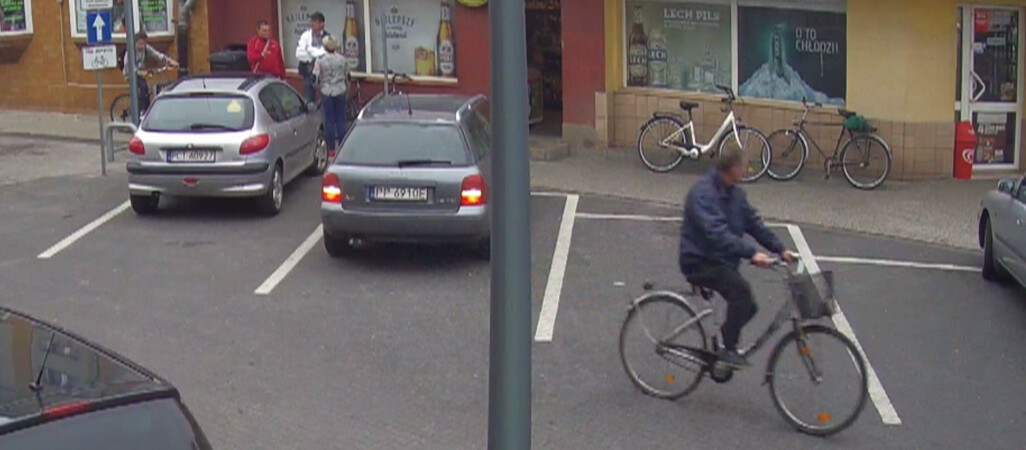 Ukradł rower i spokojnie odjechał. Poznajecie go?