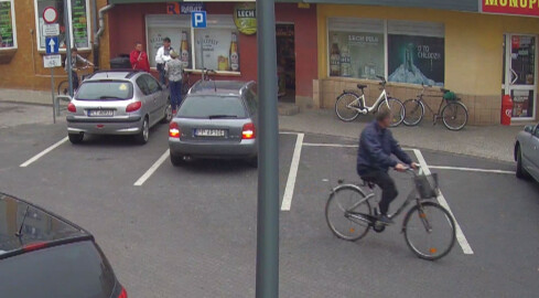 Ukradł rower i spokojnie odjechał. Poznajecie go? - grafika