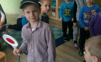 Policjanci w przedszkolu mówili o swojej służbie
