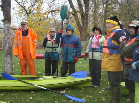 Świętowali niepodległość na rowerach i w kajakach - grafika
