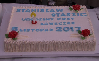 Staszic dostanie na zimę szalik urodzinowy