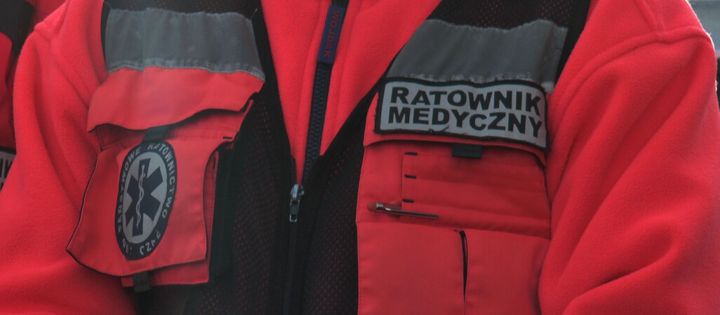Ratownikom medycznym obniżono pensje