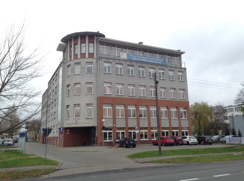 Zmiany dla przedsiębiorców. Skarbówka szkoli - grafika