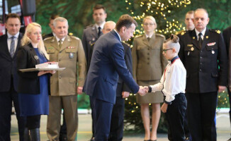 Marcel ze Złotowa odznaczony przez ministra Błaszczaka