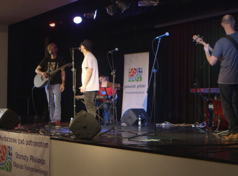 Czesław i Na Górze grali dla mieszkańców DPS - grafika