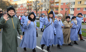 Tysiące osób wzięło udział w Orszakach Trzech Króli