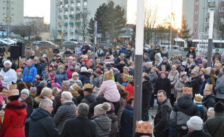 Tysiące osób wzięło udział w Orszakach Trzech Króli