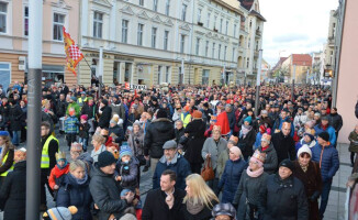 Tysiące osób wzięło udział w Orszakach Trzech Króli