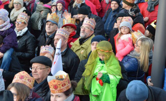 Tysiące osób wzięło udział w Orszakach Trzech Króli