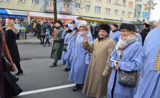 Tysiące osób wzięło udział w Orszakach Trzech Króli