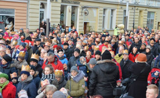 Tysiące osób wzięło udział w Orszakach Trzech Króli