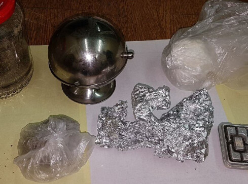 Niemal dwa tysiące porcji amfetaminy i marihuany - grafika