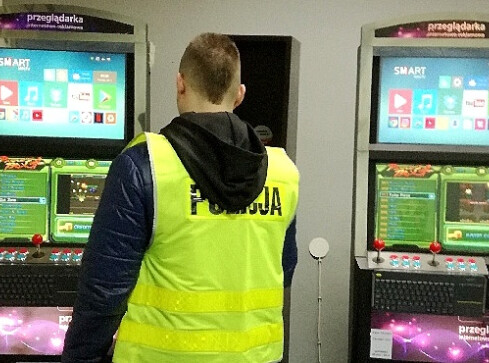 Zatrzymani za hazard - grafika