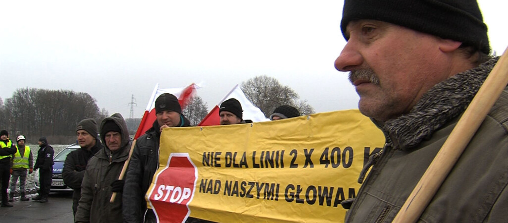 Rolnicy protestują przeciw budowie linii energetycznej