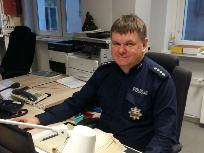 Policjanci na czas dotarli do samobójcy - grafika