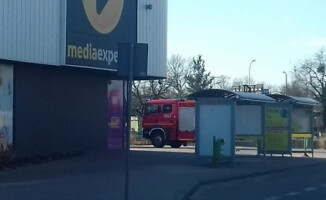 Podejrzana paczka. Ewakuacja w galerii VIVO! [AKTUALIZACJA]