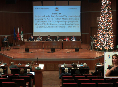 Na sesji o spalarni i atakach na prezydenta - grafika