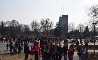 Tłumy na poszukiwaniu jajek w Pile [GALERIA]