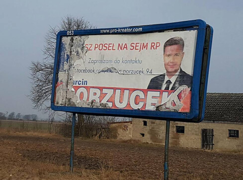 Bilbordy posła Porzucka zachęcają do kontaktu - grafika