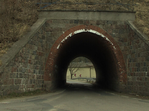 Remonty dwóch wiaduktów w Chodzieży planuje PKP - grafika