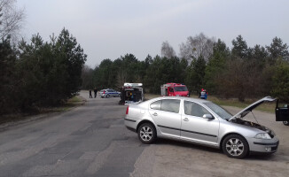 Na Przemysłowej wypadek osobówki i karetki