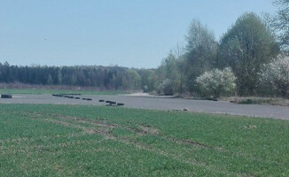 Skradziono pistolety maszynowe oraz granaty!
