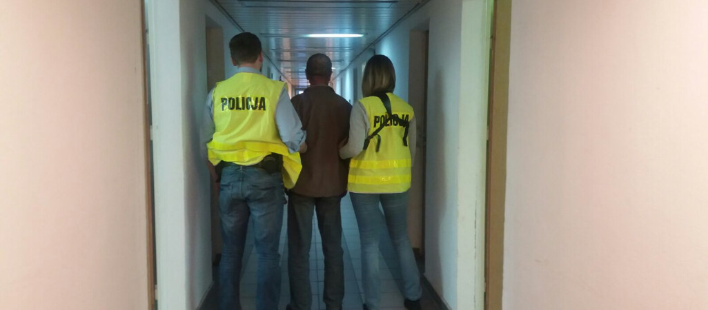 Oferowali pracę w kwiaciarni i wyłudzali kredyty