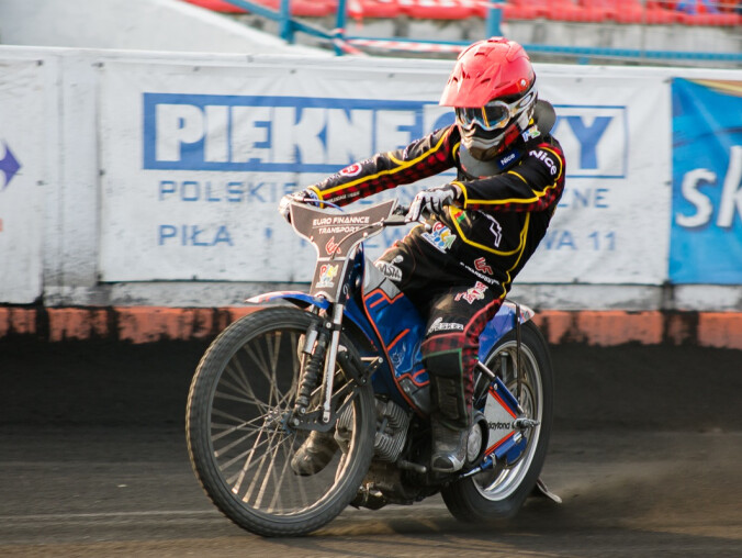 Polonia - Start: derby o ważne punkty - grafika