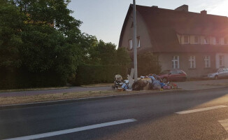 Dwa dni po terminie zalegają odpady wielkogabarytowe