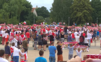 Pilanie kibicują naszym. Trwa spotkanie Polska-Senegal