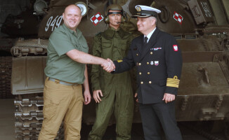 Piknik militarny na pilskim lotnisku