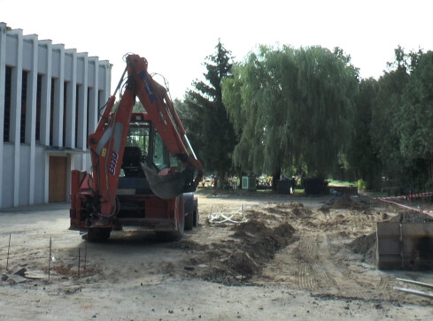 Utrudnienia na cmentarzu - grafika