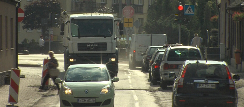 Ograniczenia dla kierowców. Remont mostów w Ujściu!