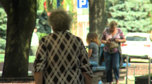 Z Kartą Seniora  specjalne zniżki dla pilan w wieku 60+ - grafika
