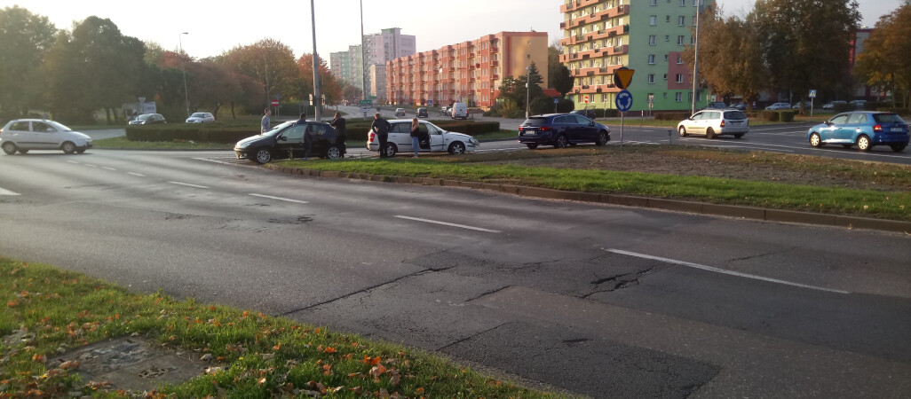 Kolizja na rondzie