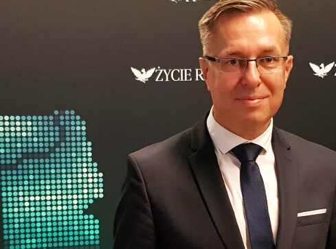 Piła z Europejskim Znakiem Jakości Zarządzania - grafika
