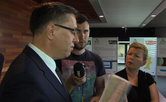Piotr Głowski wygrywa w pierwszej turze?