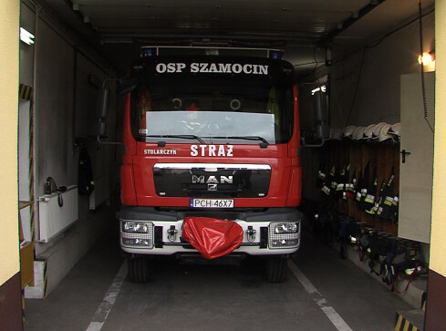 Wypadek za Szamocinem. Nie żyje 19-latek - grafika