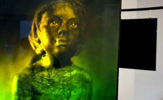 Rzeźba i hologram w pilskim BWA