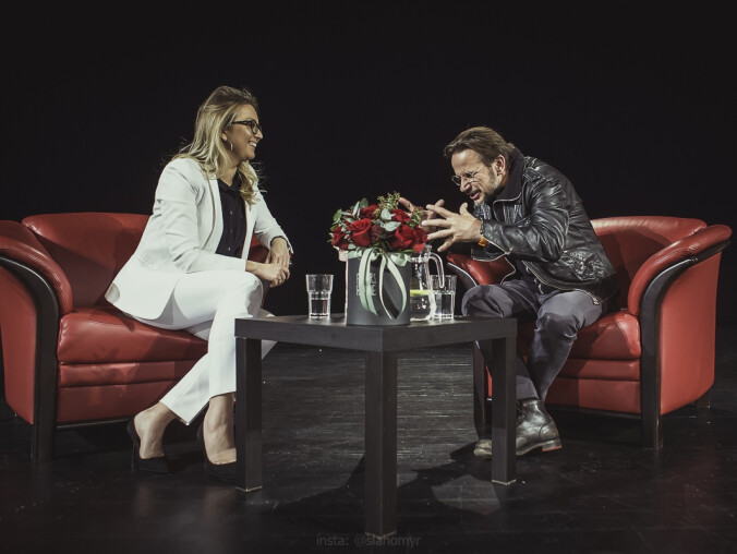 Bartłomiej Topa w Salonie Kulturalnym TV ASTA - grafika