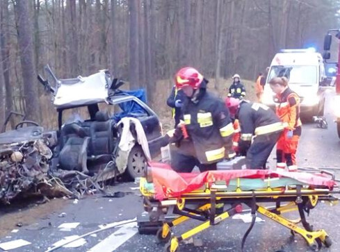 Śmiertelny wypadek na drodze krajowej nr 11 - grafika