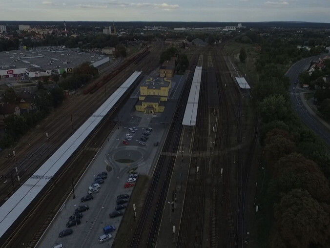 Remont linii kolejowej Piła-Poznań na półmetku - grafika